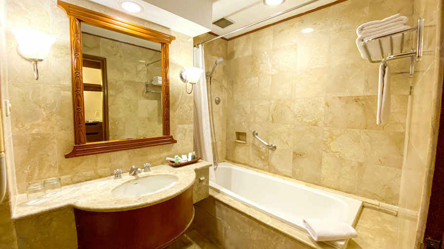 bathroom 6