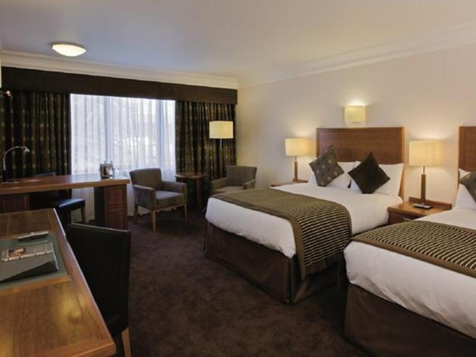 Bedroom 2, Leonardo Hotel and Conference Venue Aberdeen Airport, Aberdeen