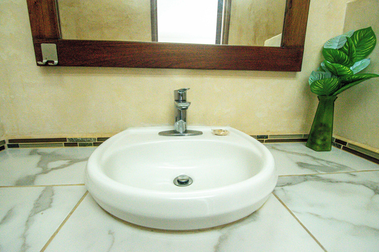 Bathroom 3, Hotel Boutique Kiin Wayeb, Valladolid