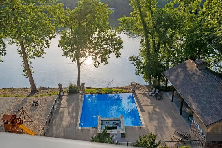 Sport & Beauty 4, Pleasant View on Taneycomo, Taney