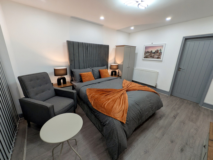 Others 5, Spacious and Comfortable Modern Rooms, Bradford