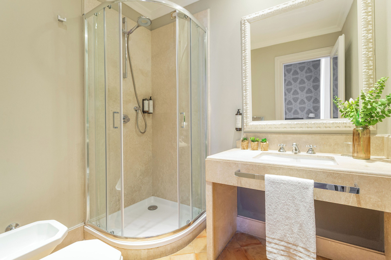 Bathroom 3, Hotel Parrasio, Rome
