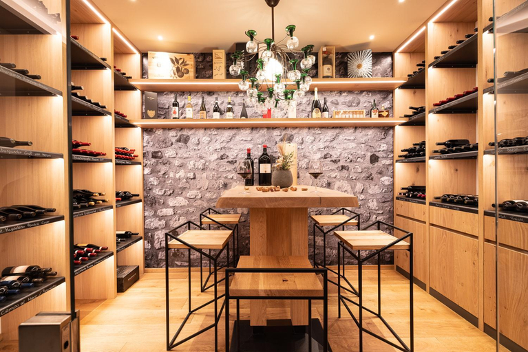 Food & Drinks 4, Luis & die Buabm - Gasthof Jenesien, Bolzano