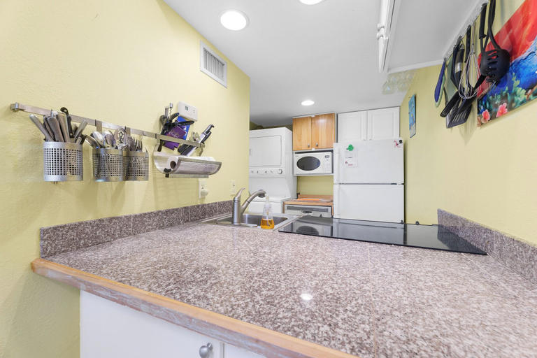 Others 5, Four Winds by Distinctive Beach Rentals, Saint Johns