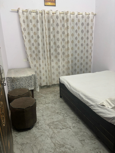 Bedroom 5, Hotel Gayatri Palace, Chandauli