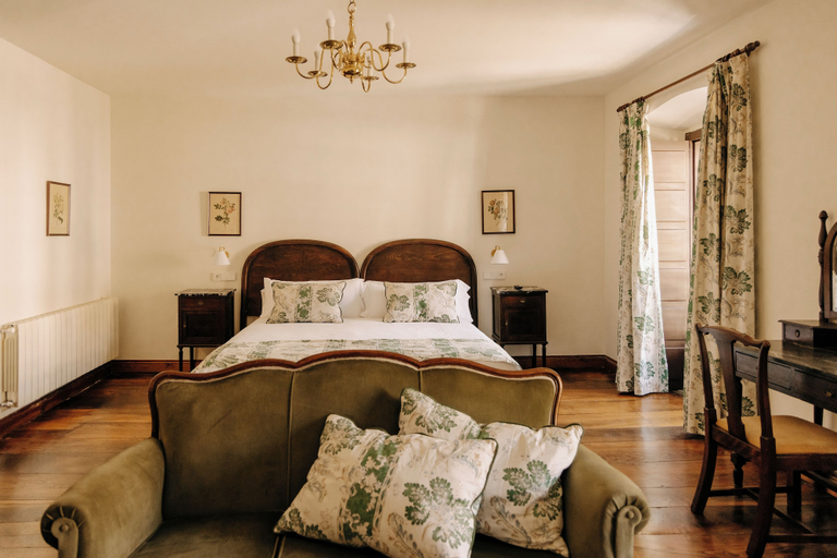 Bedroom 3, Hotel PAX Casona del Busto, Asturias