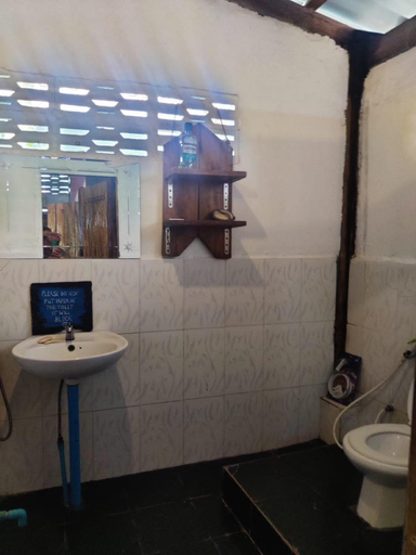 Bathroom 2, Dragonfly Guesthouse M'Pai Bay, Sihanoukville