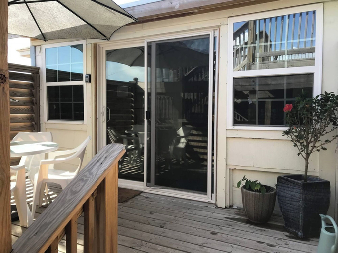 Others 5, Charming Coastal Retreat, Galveston