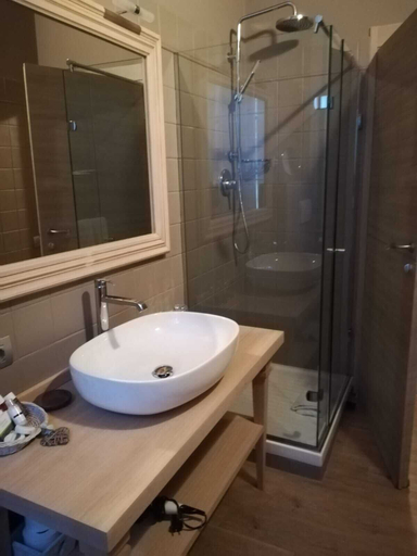 Bathroom 5, Cortona Resort Spa, Arezzo
