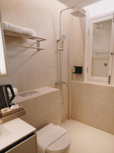 Bathroom 30