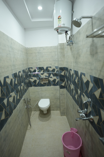 Bathroom 5, Heaven Heritage, Varanasi