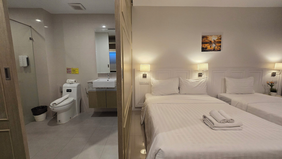 Bedroom 13