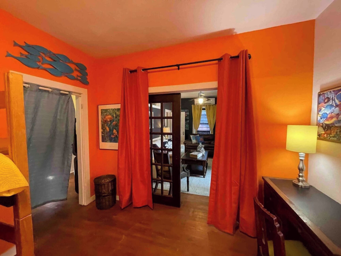 Others 4, Charming Coastal Retreat, Galveston