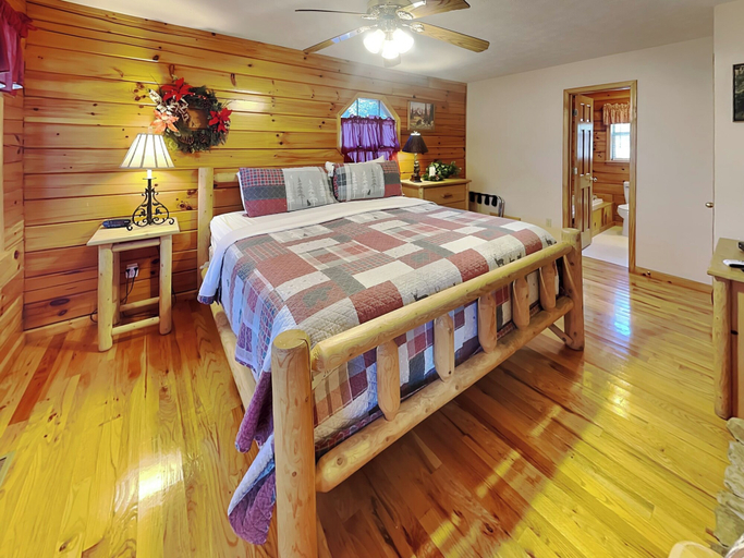 Bedroom 3, Mountain Mist by Jackson Mountain Rentals, Sevier