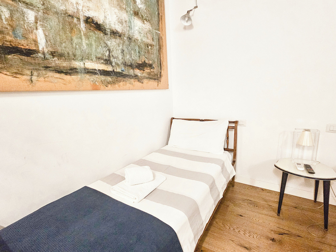 Bedroom 5, Roman Forum Rooms, Rome