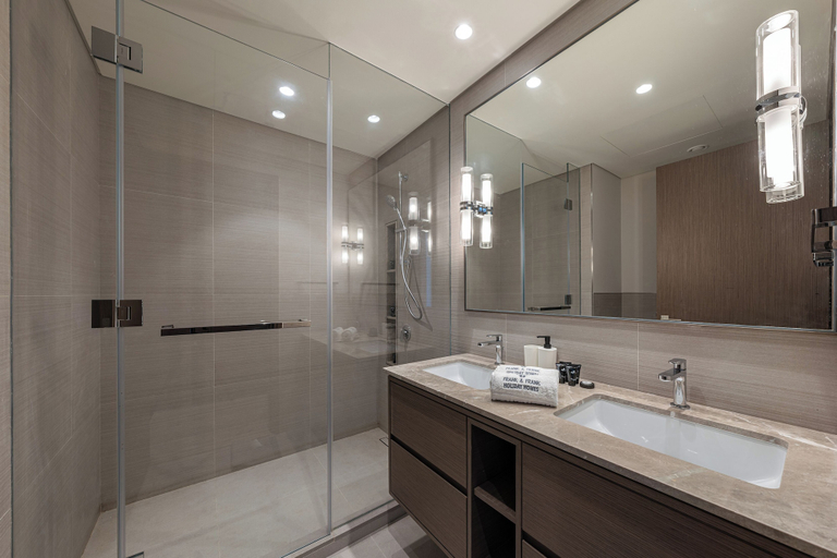 Bathroom 4, Luxury Living with Full Burj Khalifa & Fountain, Dubai