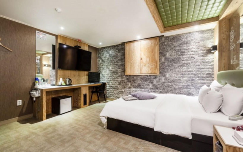 Bedroom 2, Bucheon Hotel Burning, Bucheon