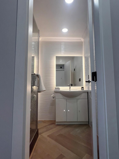 Bathroom 2, Nomada Orzan, A Coruña