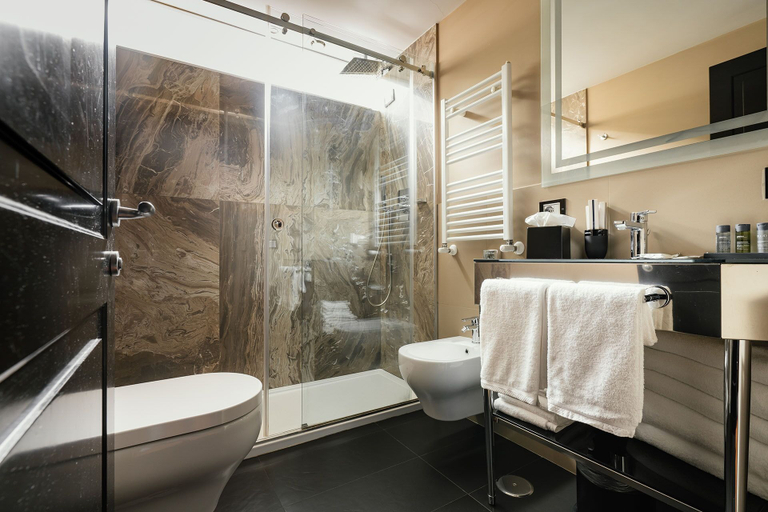 Bathroom 5, Unica Suites Rome, Roma