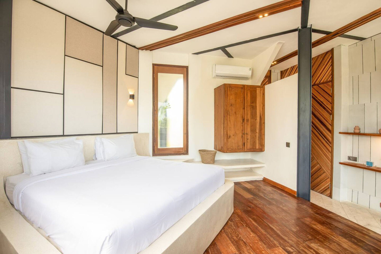Room 2, BAZ Studio 11 Elegant 1BR Loft With Ar Elegant 1BR Loft With art Deco, Badung
