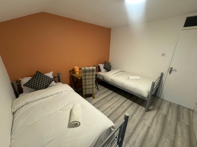 3, TOTTENHAM VELVET Suites, London