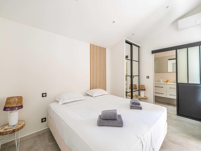 Bedroom 2, Modern Villa with Heated Pool and Garden, Alpes-Maritimes