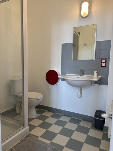 Bathroom 5, Château du Bourg, Mayenne
