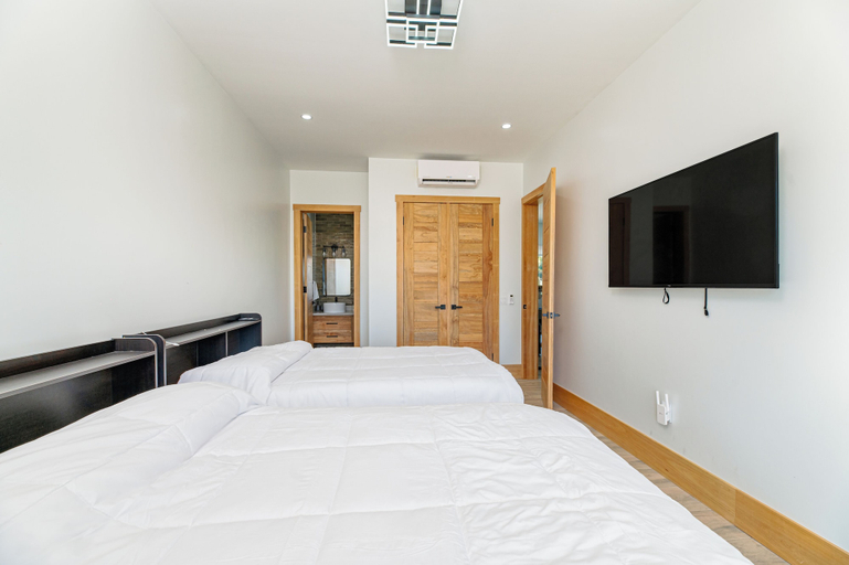 Bedroom 2, Paradise Reef, Roatán