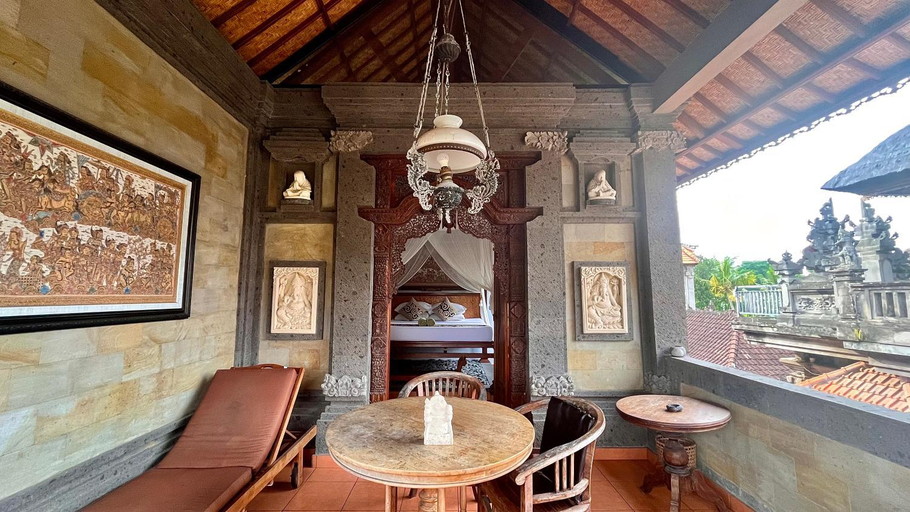 Dining Room 5