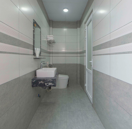 Bathroom 4, Nhý Villa Đà Lạt Review, Đà Lạt