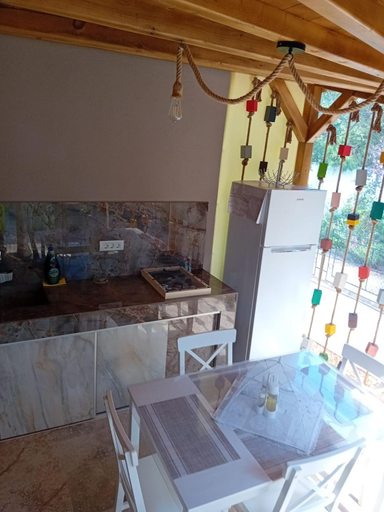 Others 2, apartament Stefi, Tuzla