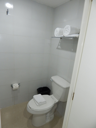 Bathroom 4, Days Inn by Wyndham Minatitlan, Cosoleacaque