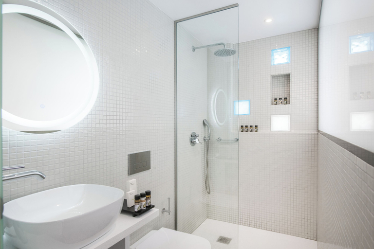 Bathroom 5, ERGINA EXPERIENCE, Crete