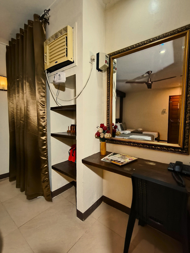 Bathroom 12