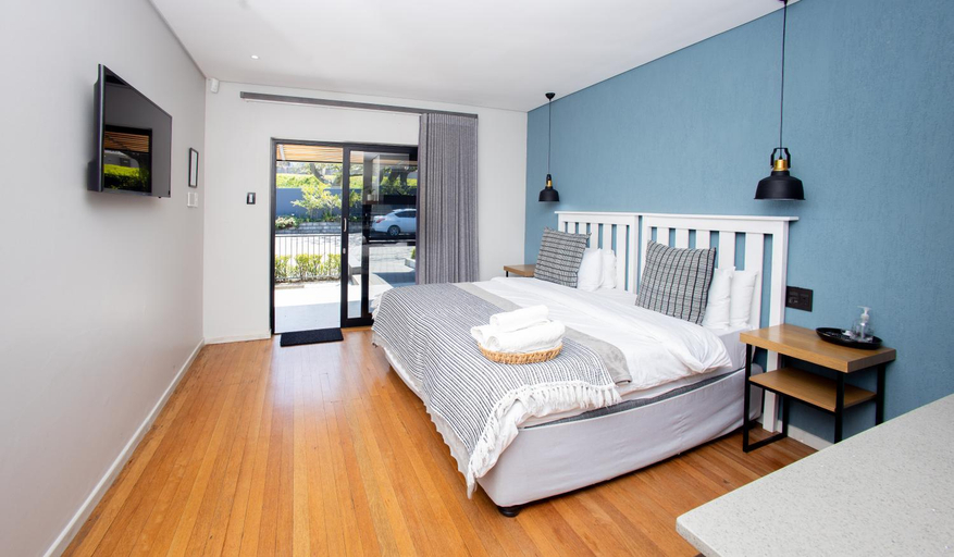Bedroom 2, Coral Wood Self Catering Suites and B&B, Buffalo City
