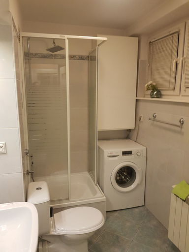 Bathroom 4, Ambassador Apartment, Warsaw