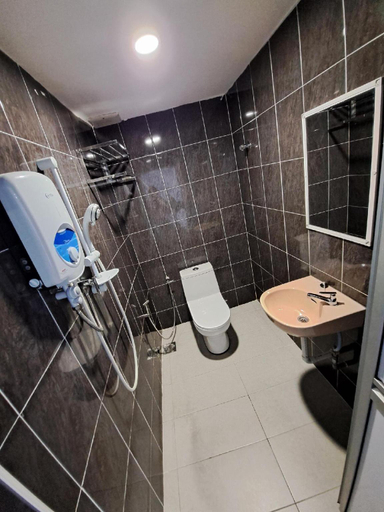 Bathroom 9