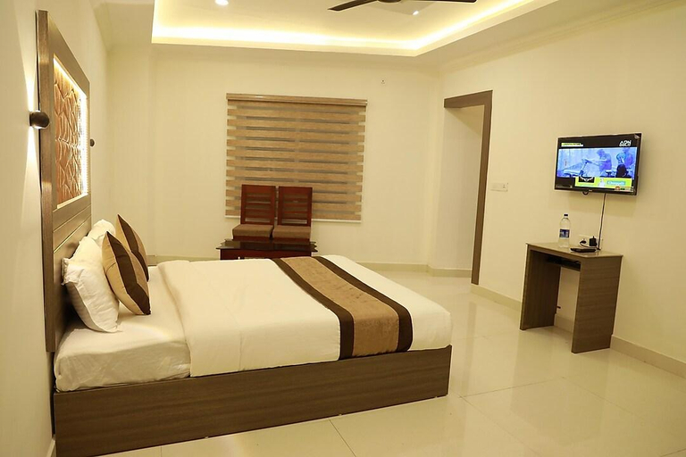 Others 5, Hotel Centauri, Pathanamthitta