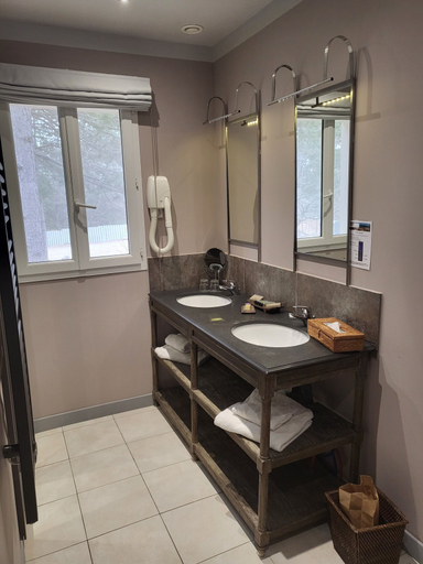 Bathroom 4, Hostellerie Du Val De Sault, Vaucluse