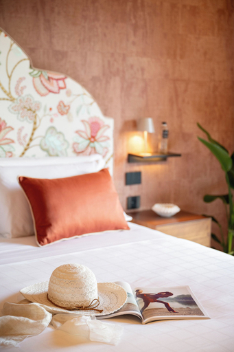 Bedroom 3, Antalia Boutique Hotel, Salerno