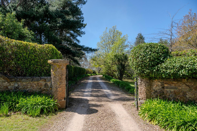 Others 1, Craignair Cottage, Macedon Ranges Bal
