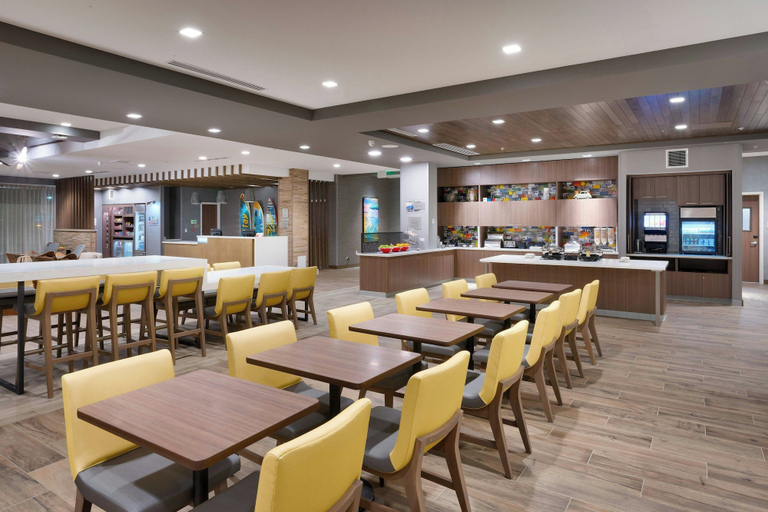 Food & Drinks 5, TownePlace Suites by Marriott Los Angeles LAX/Hawthorne, Los Angeles