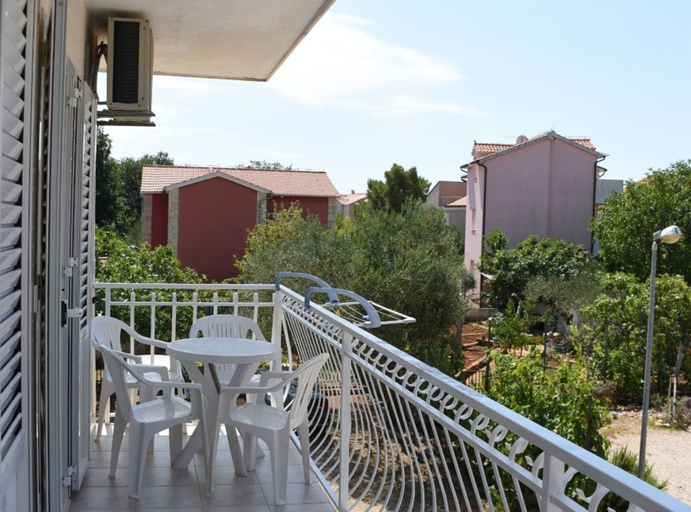 Others 5, Apartments Dana, Vodice