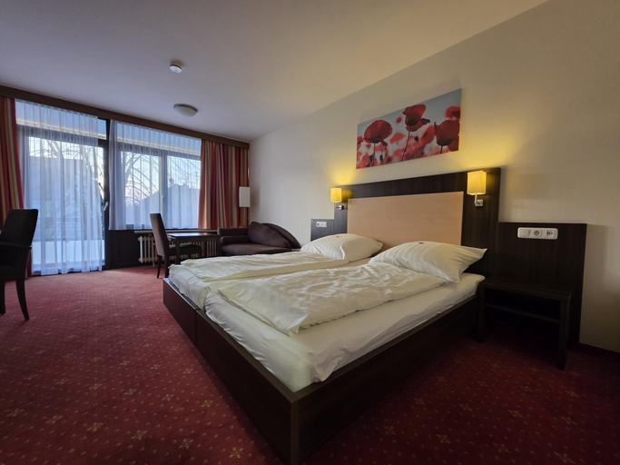 Bedroom 3, Hotel Sonne Post, Rems-Murr-Kreis