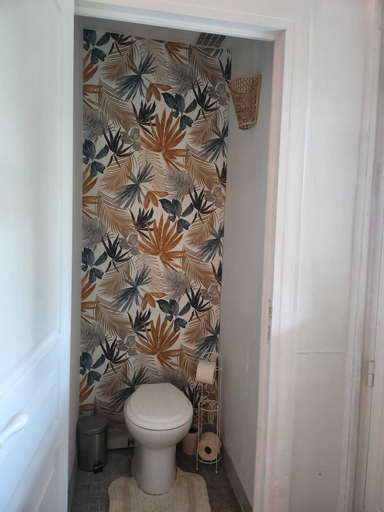Bathroom 3, Le Clos Loret, Orne