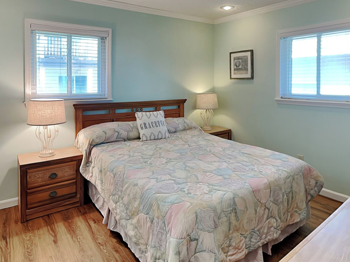 Bedroom 3, Sea Urchin 39 by Distinctive Beach Rentals, Saint Johns