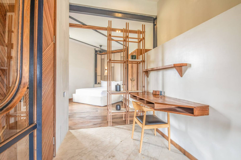 Room 5, BAZ Villa 12 Studio 2 L Elegant 1BR Loft With Art Deco Flair Shared Pool, Badung