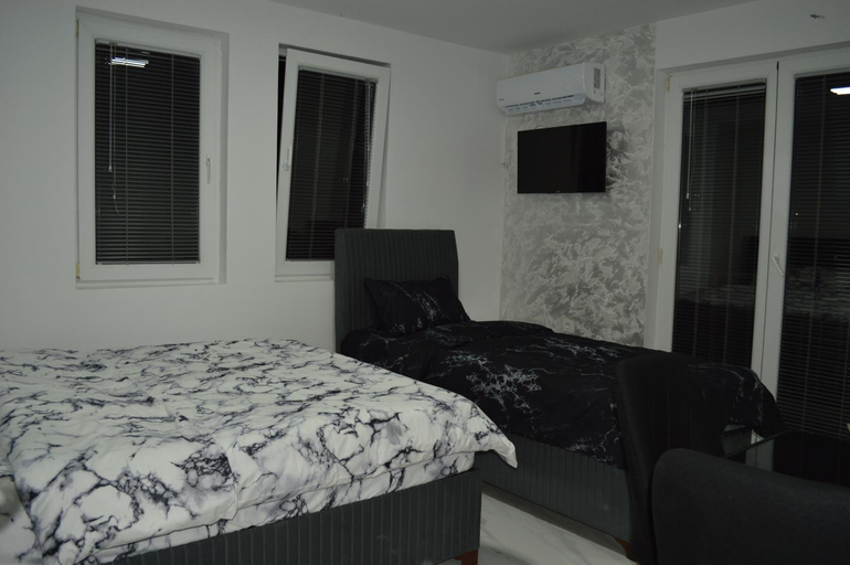 Others 3, Apartman 4 Jovanovski