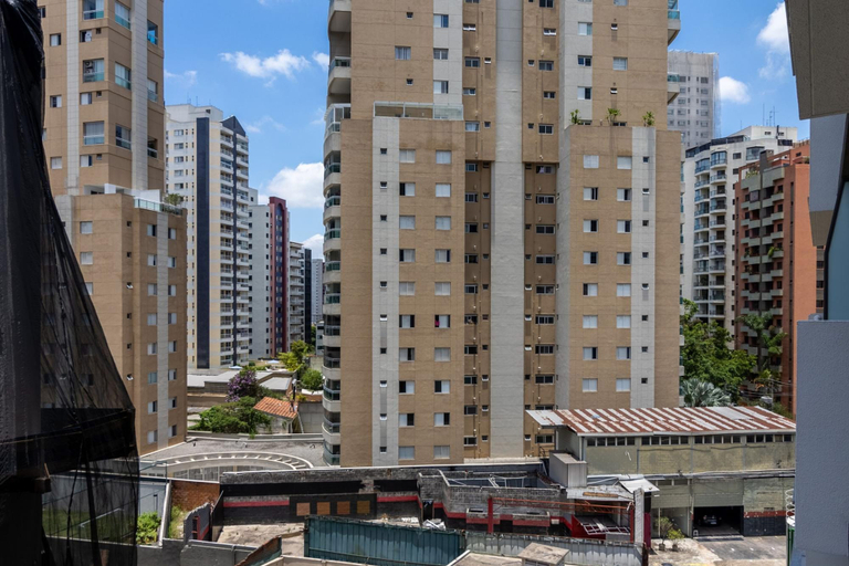 Room 5, Sa1342-512 in S o Paulo, São Paulo