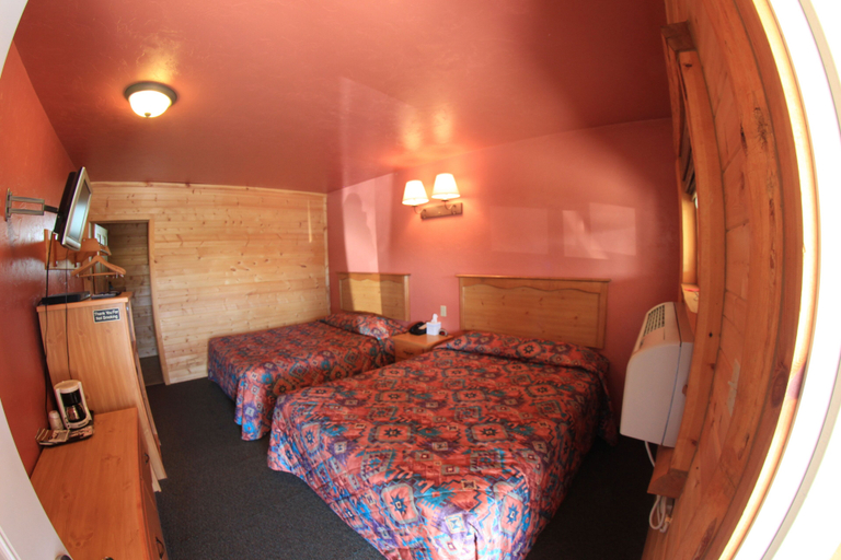 Bedroom 3, Liberty Belle Lodge, Crook